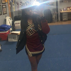 Meet your Posher, Alonna